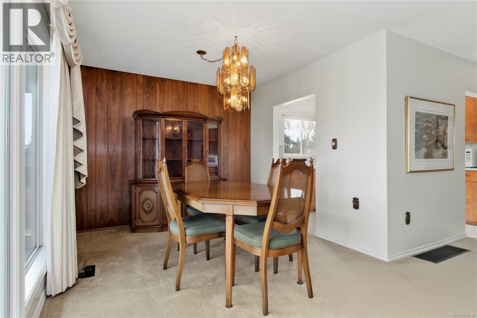 353 Aitken St Property Photo 14
