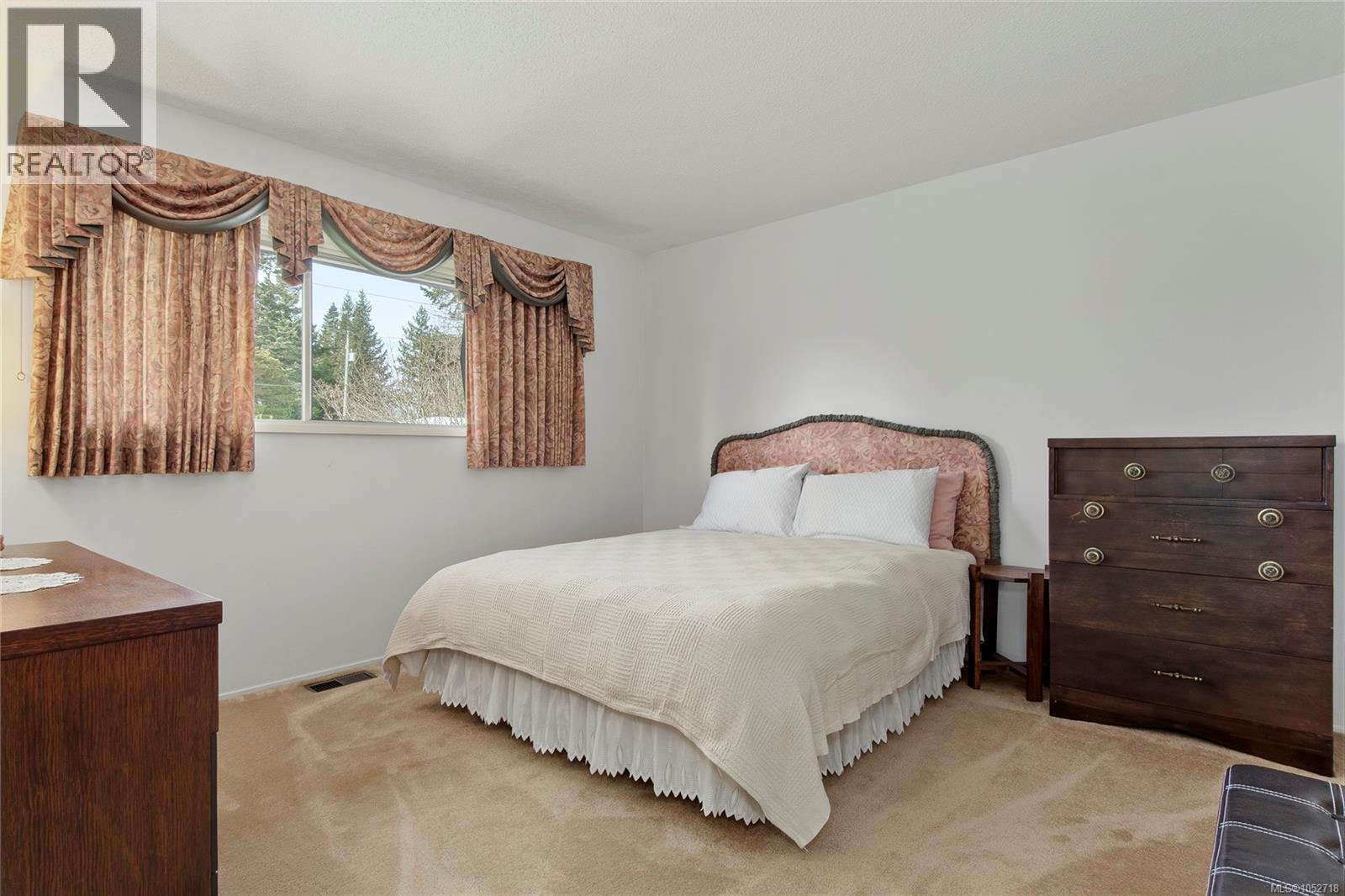 353 Aitken St Property Photo 23