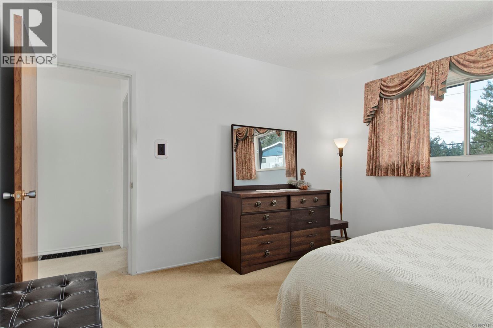 353 Aitken St Property Photo 25