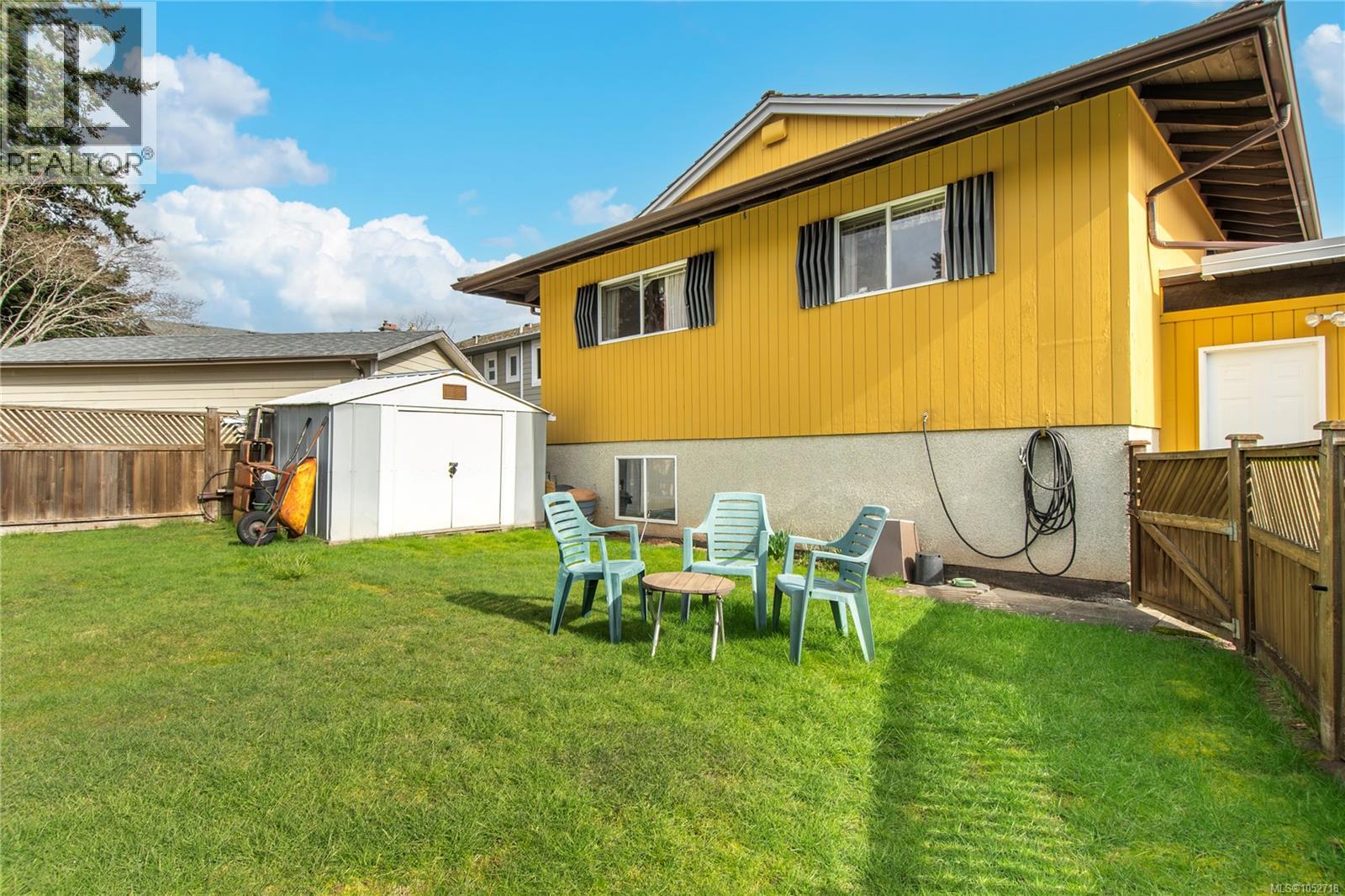 353 Aitken St Property Photo 49