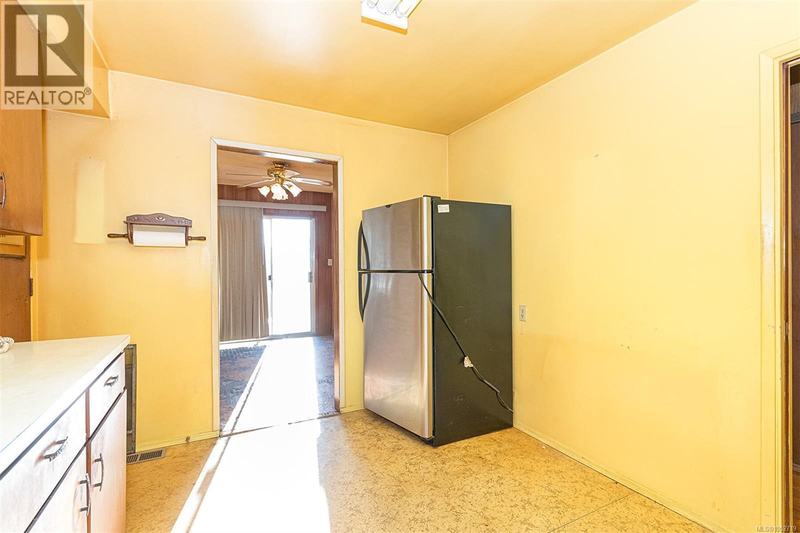 772 Revilo Pl Property Photo 12