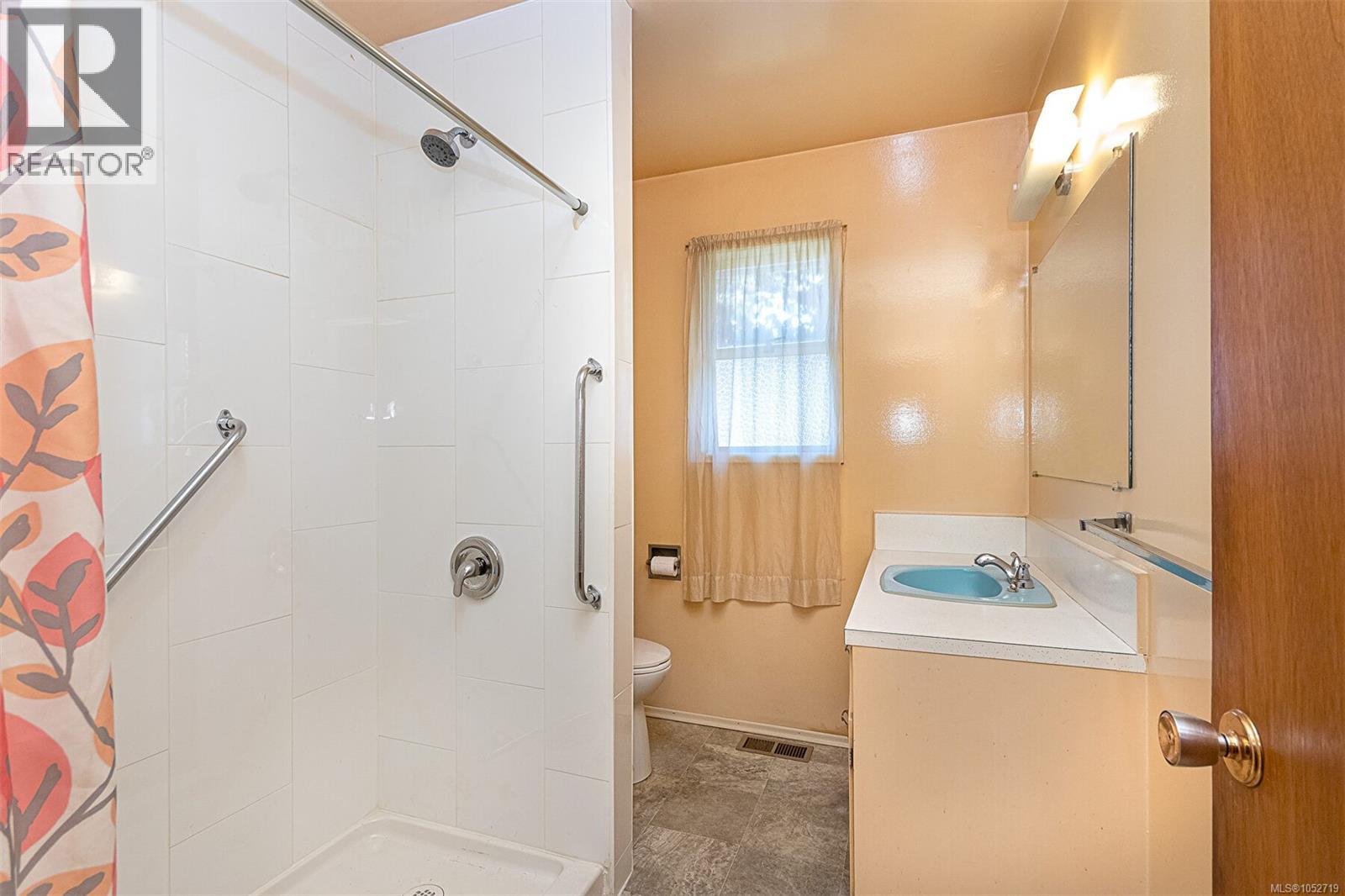 772 Revilo Pl Property Photo 15