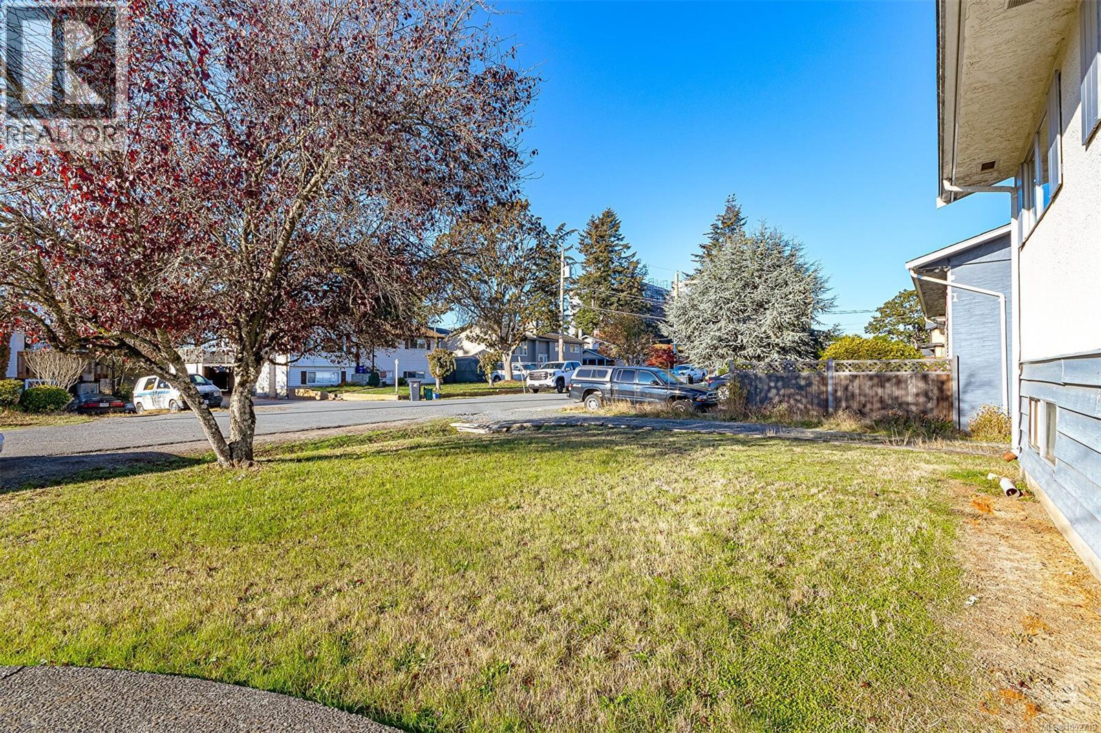772 Revilo Pl Property Photo 35