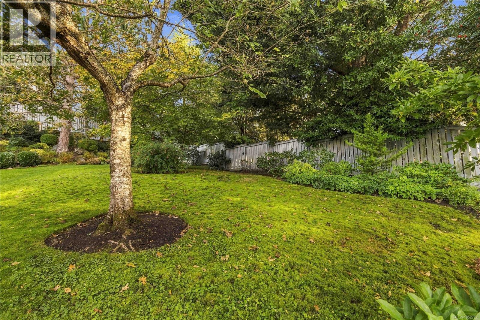 7 1027 Belmont Ave Property Photo 36