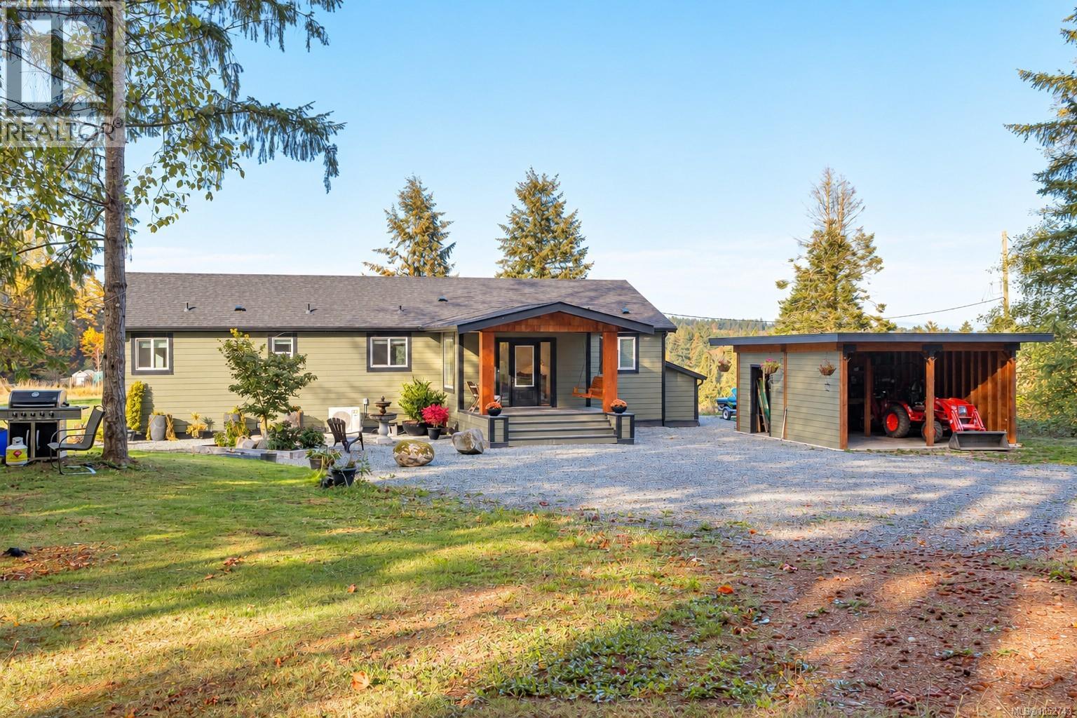 8258 Trans Canada Hwy Property Photo 1