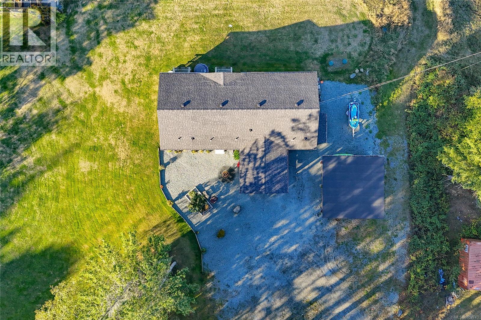 8258 Trans Canada Hwy Property Photo 29