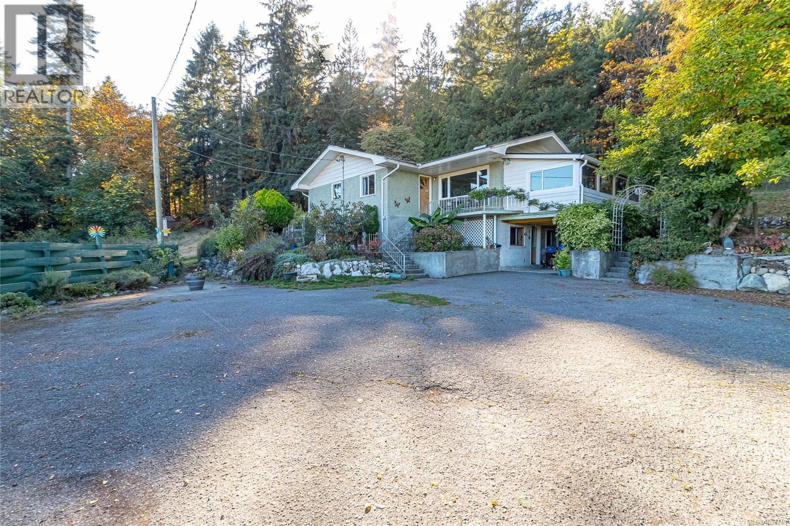 8258 Trans Canada Hwy Property Photo 31