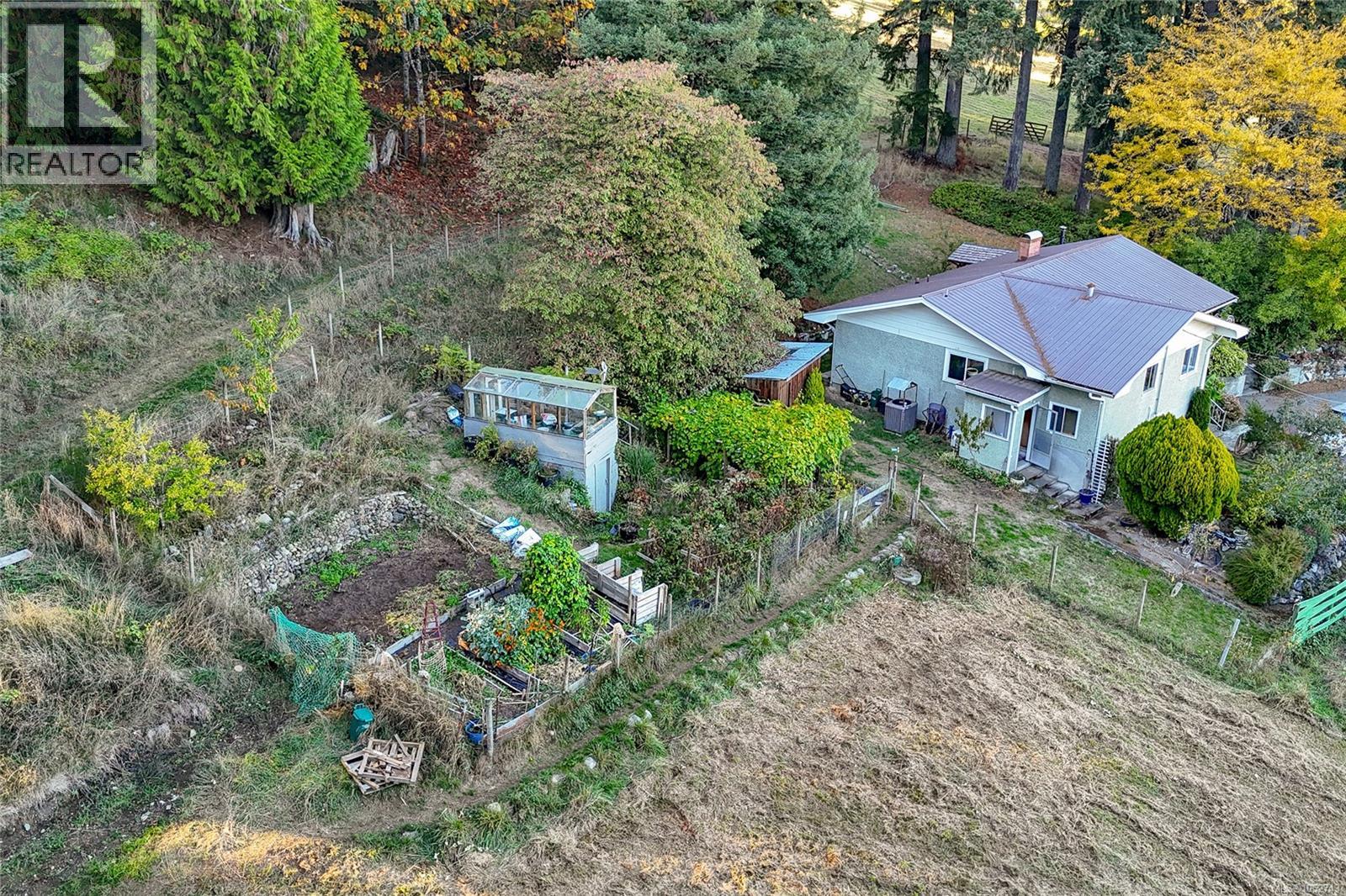 8258 Trans Canada Hwy Property Photo 32