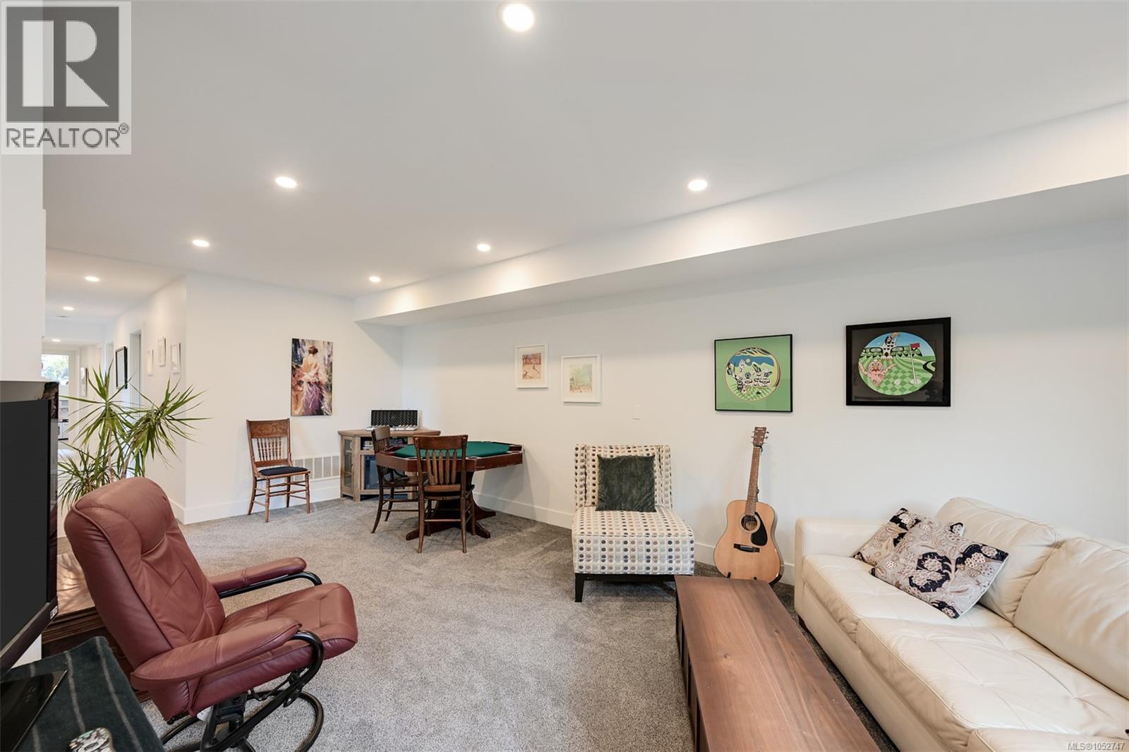 8566 Moxon Terr Property Photo 37