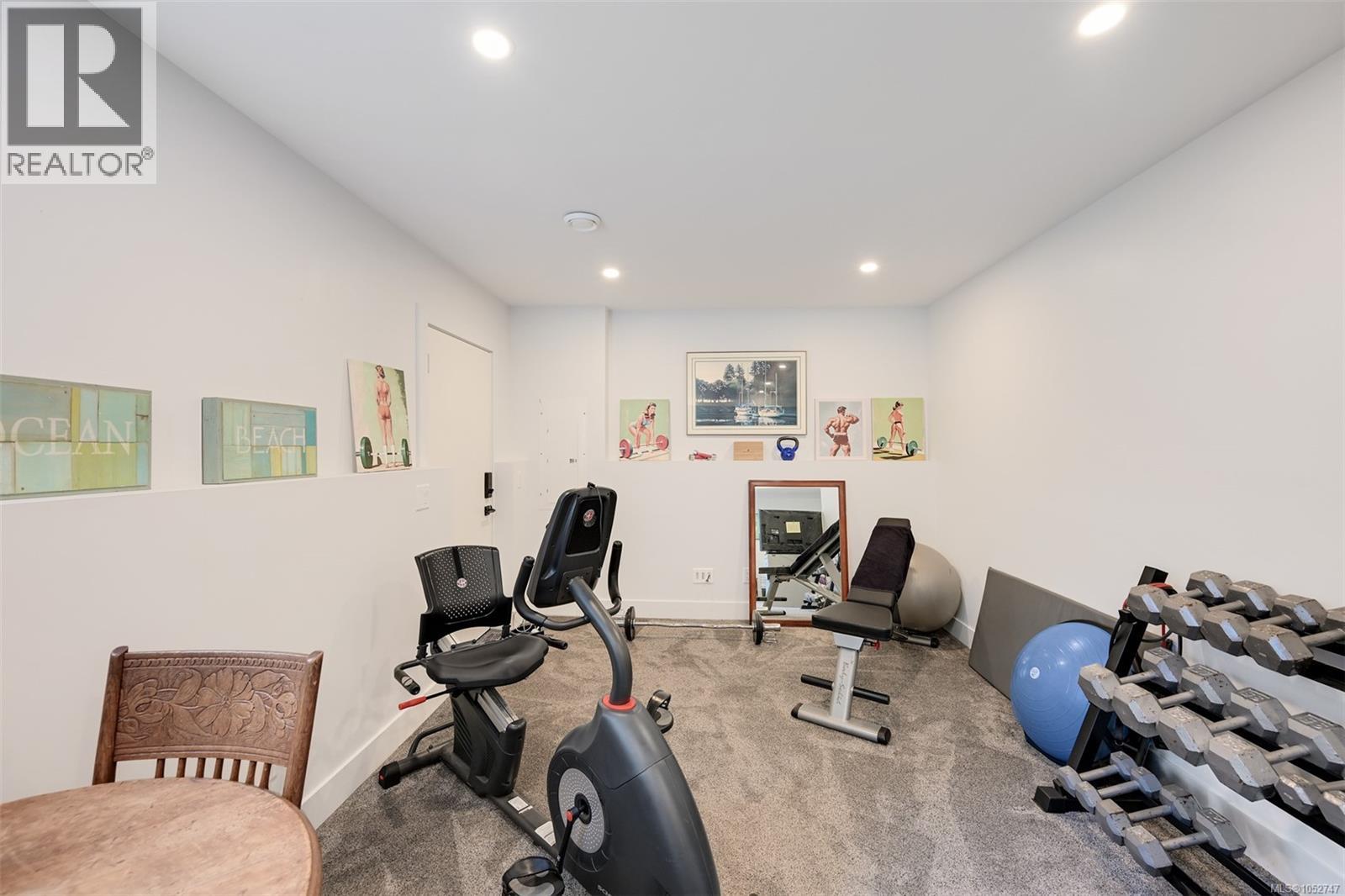 8566 Moxon Terr Property Photo 39