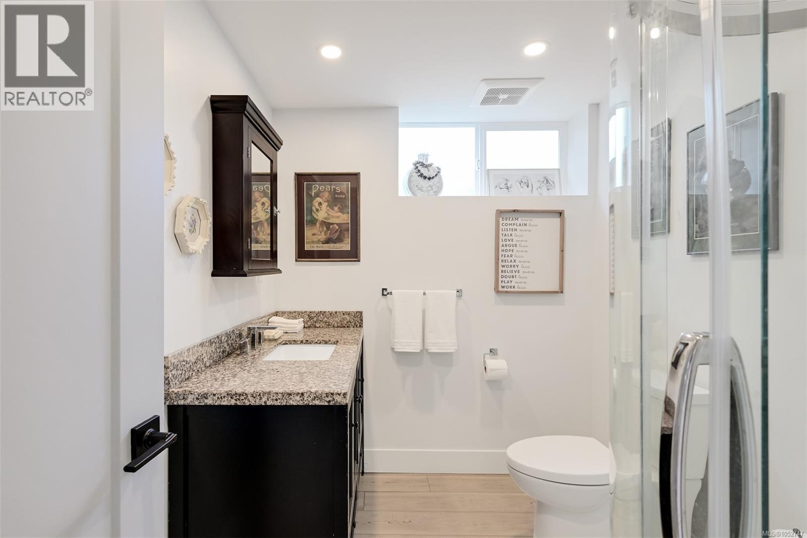 8566 Moxon Terr Property Photo 49