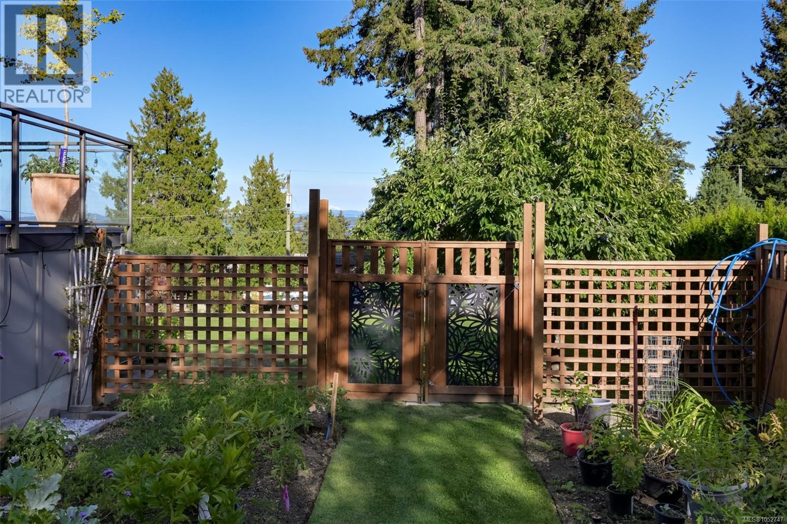 8566 Moxon Terr Property Photo 66