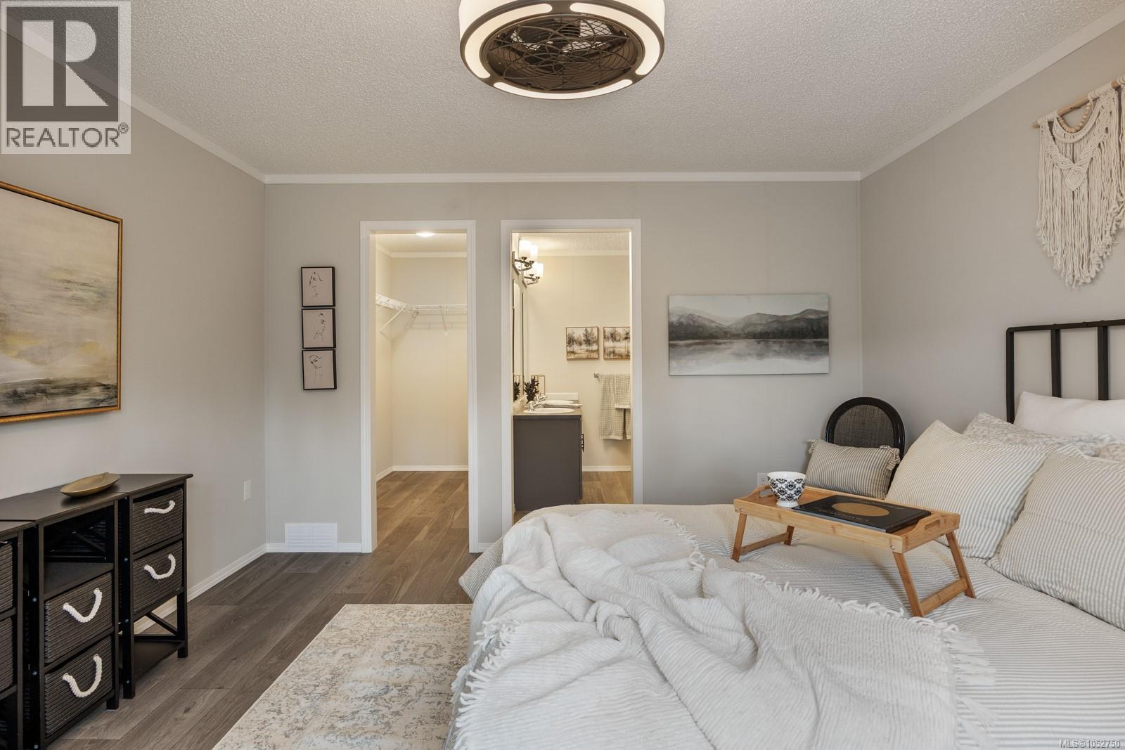 72 1160 Shellbourne Blvd Property Photo 19