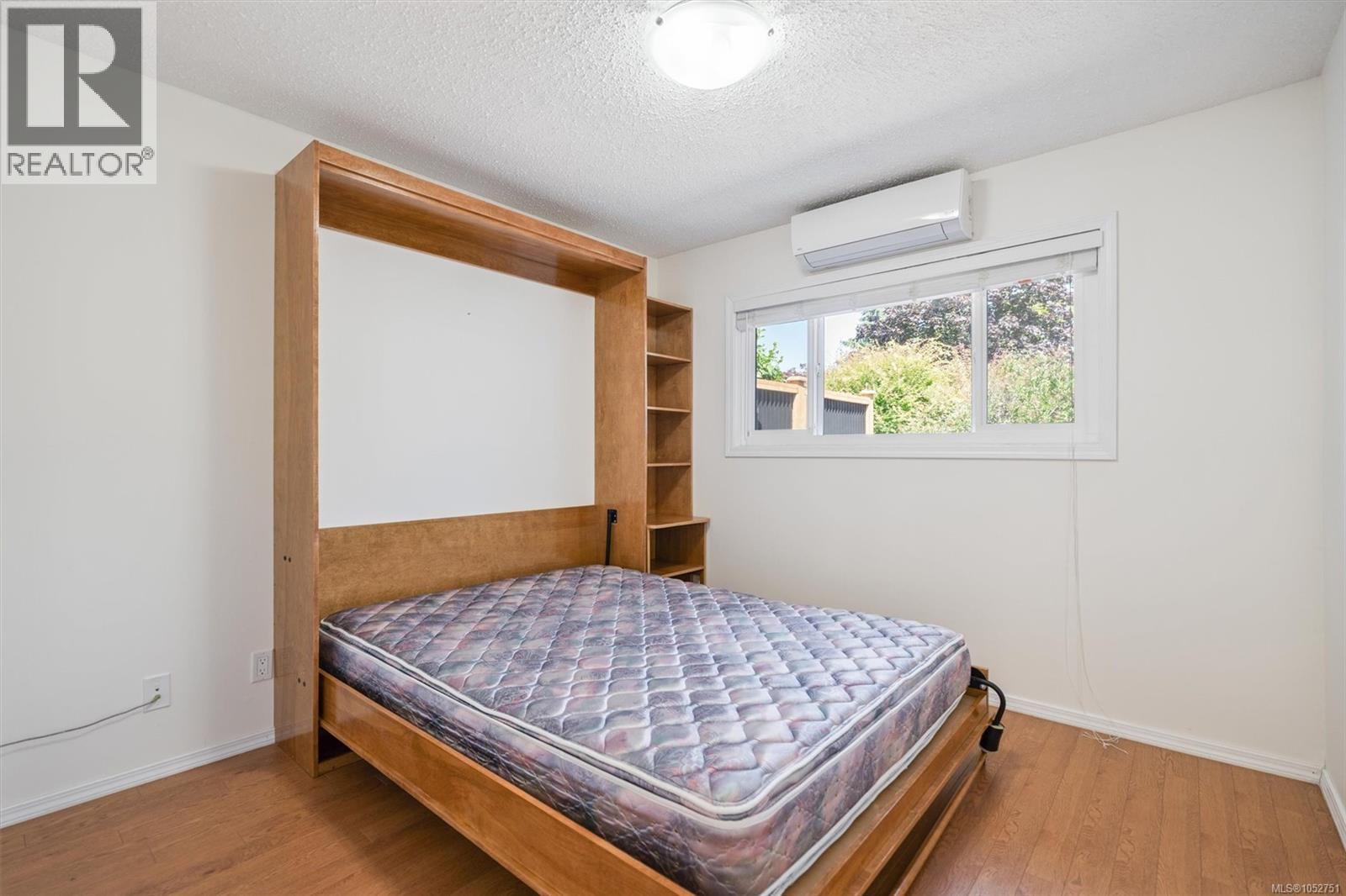 4 1184 Clarke Rd Property Photo 23