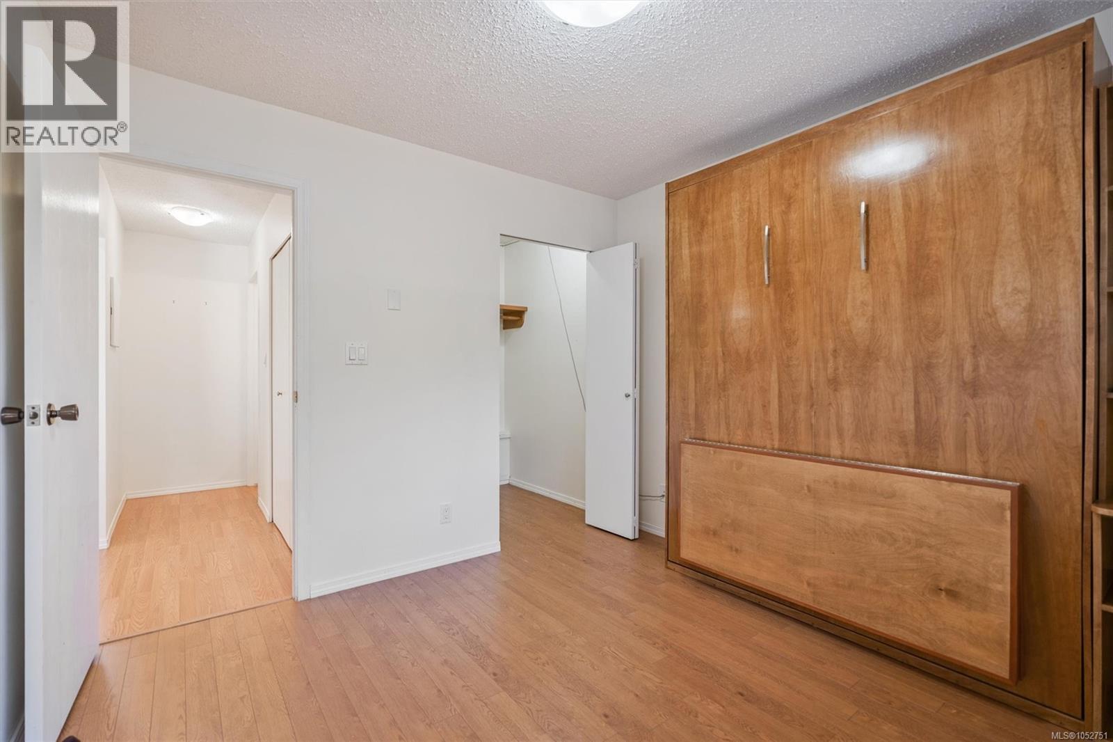 4 1184 Clarke Rd Property Photo 24