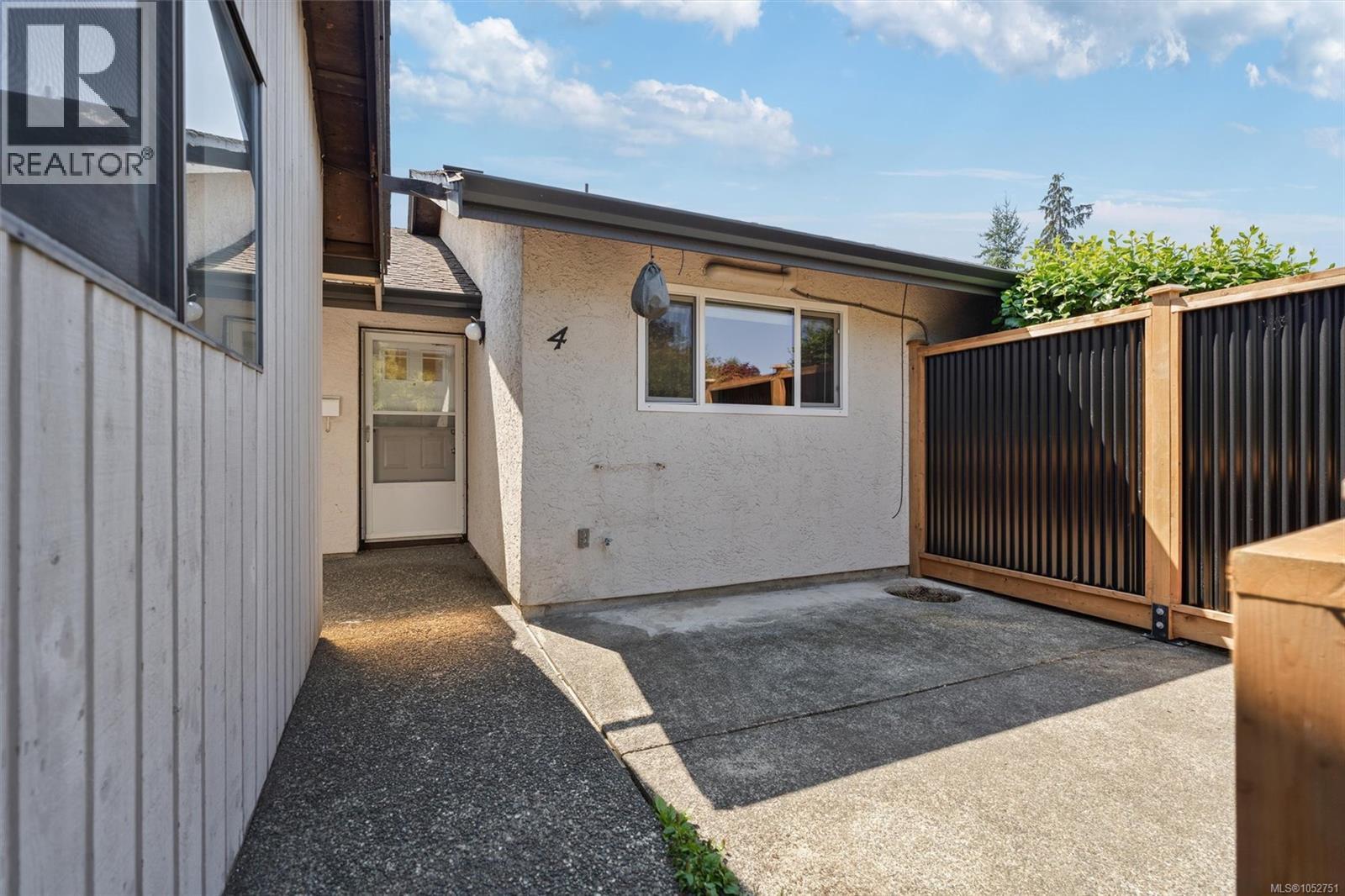 4 1184 Clarke Rd Property Photo 31