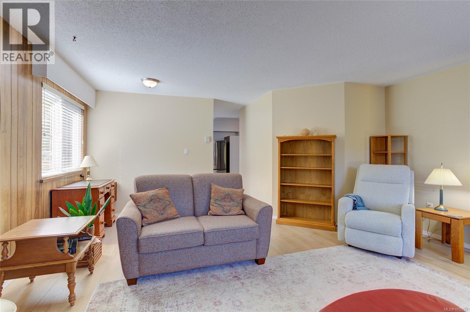 1837 Sandra Pl Property Photo 9