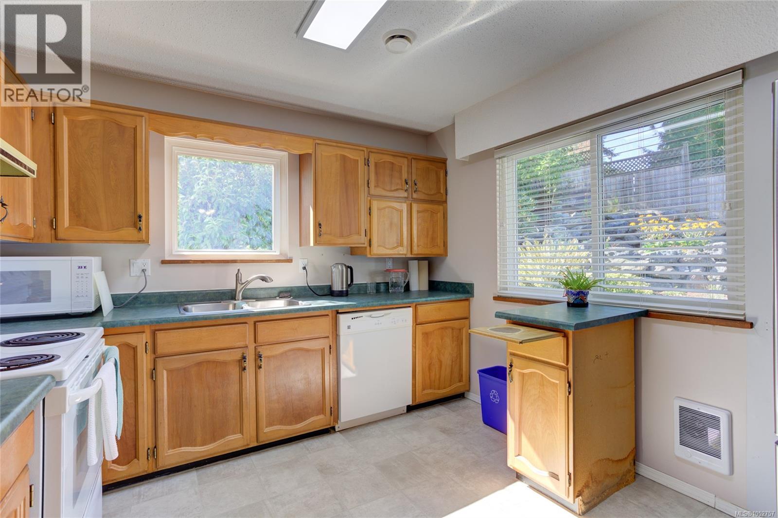 1837 Sandra Pl Property Photo 10