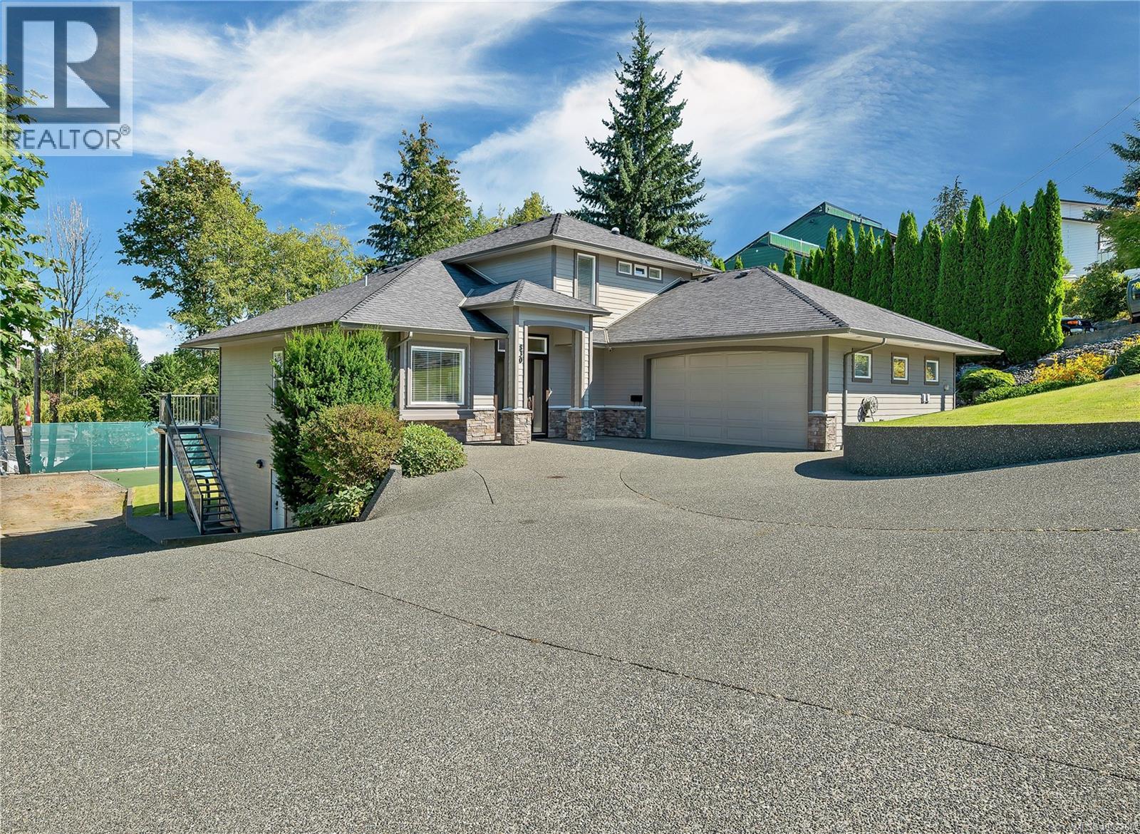 830 Pinecrest Rd Property Photo 1