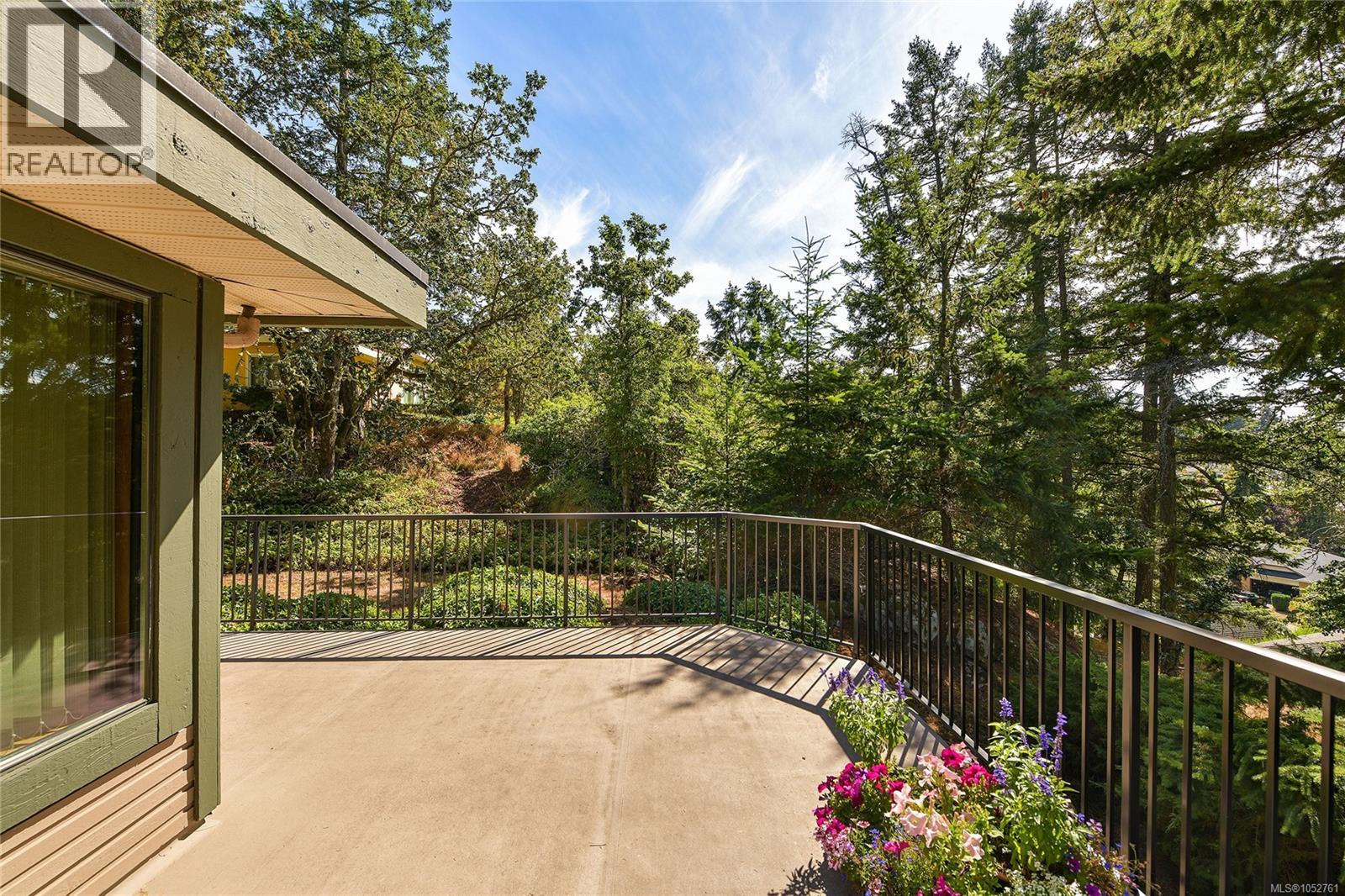 4404 Meadowood Pl Property Photo 28