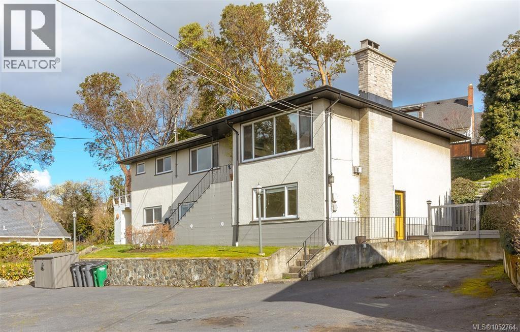368 Gorge Rd W Property Photo 10