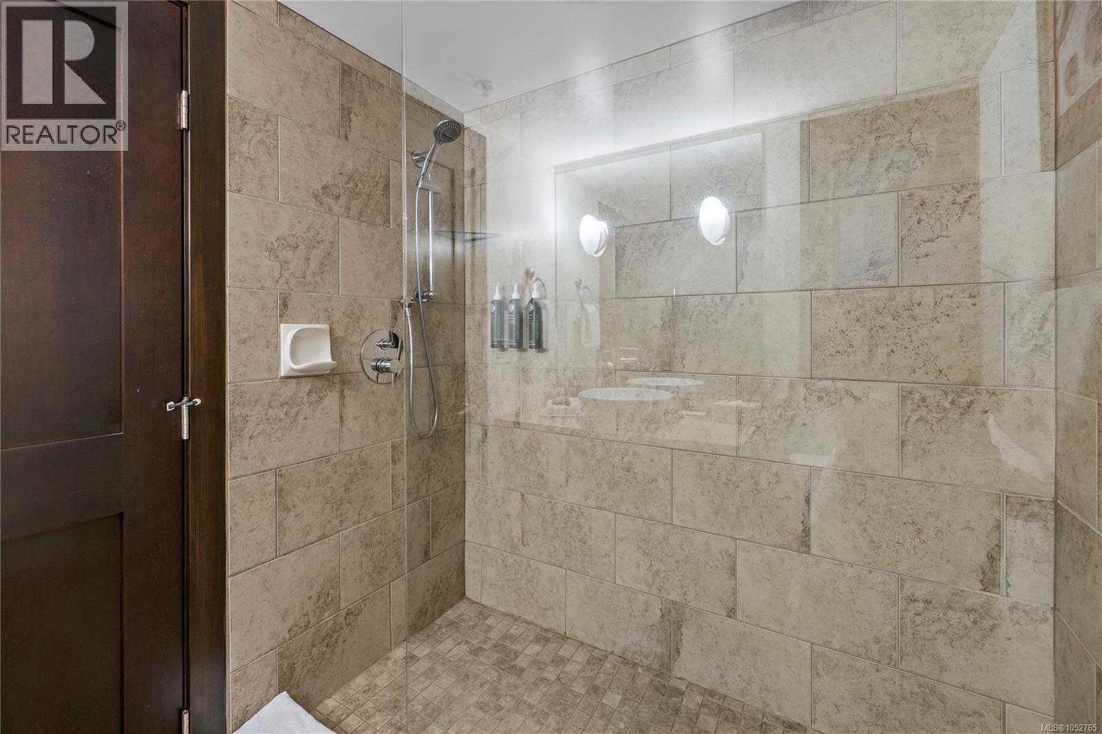 224 1175 Resort Dr Property Photo 30