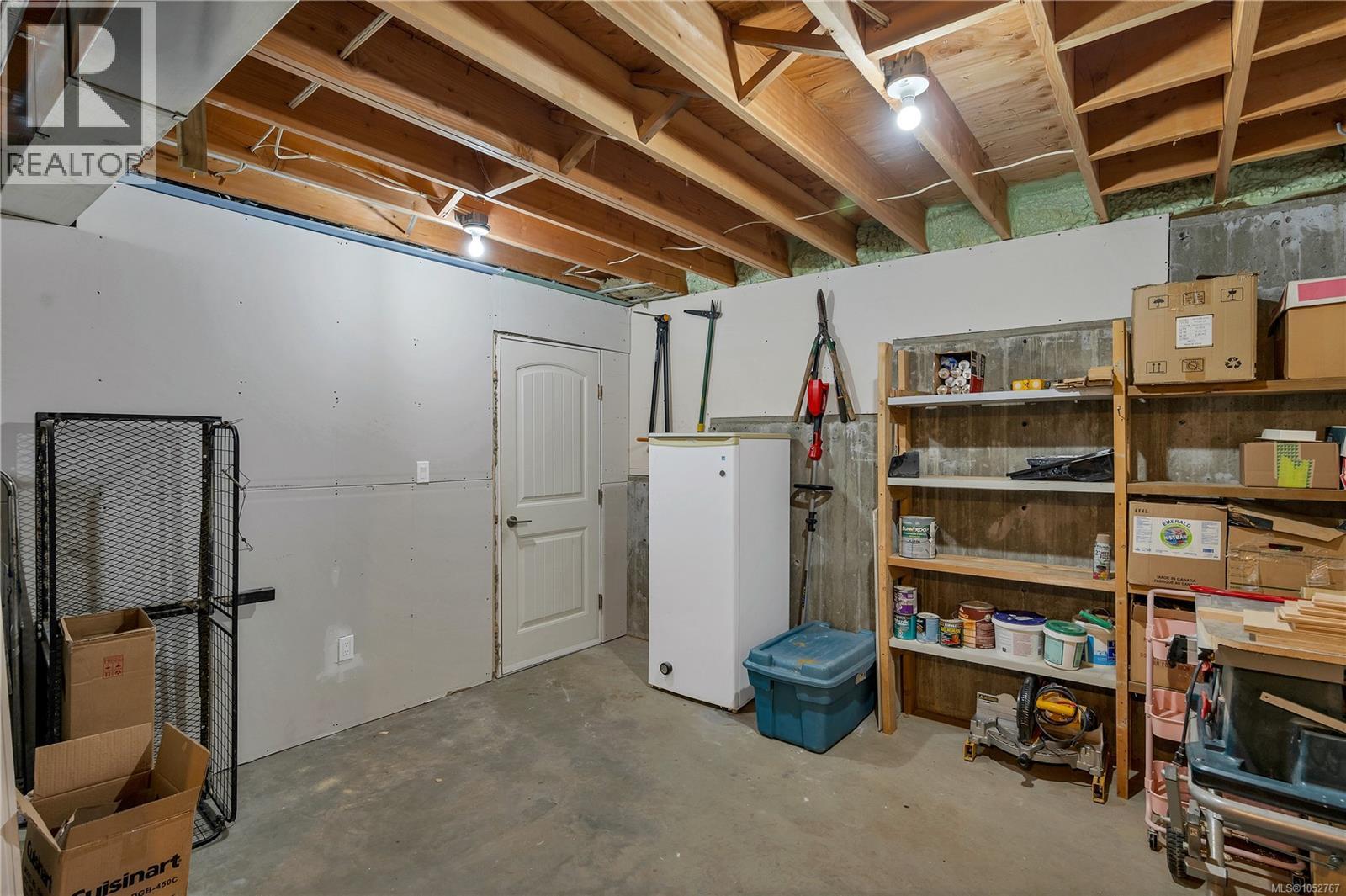 983 Alder St S Property Photo 55