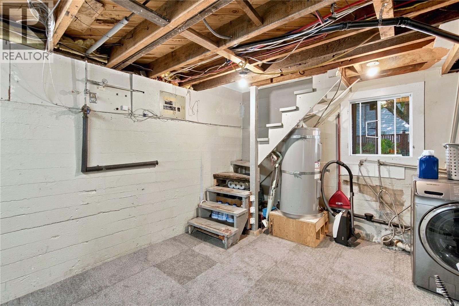 519 Duke St Property Photo 28