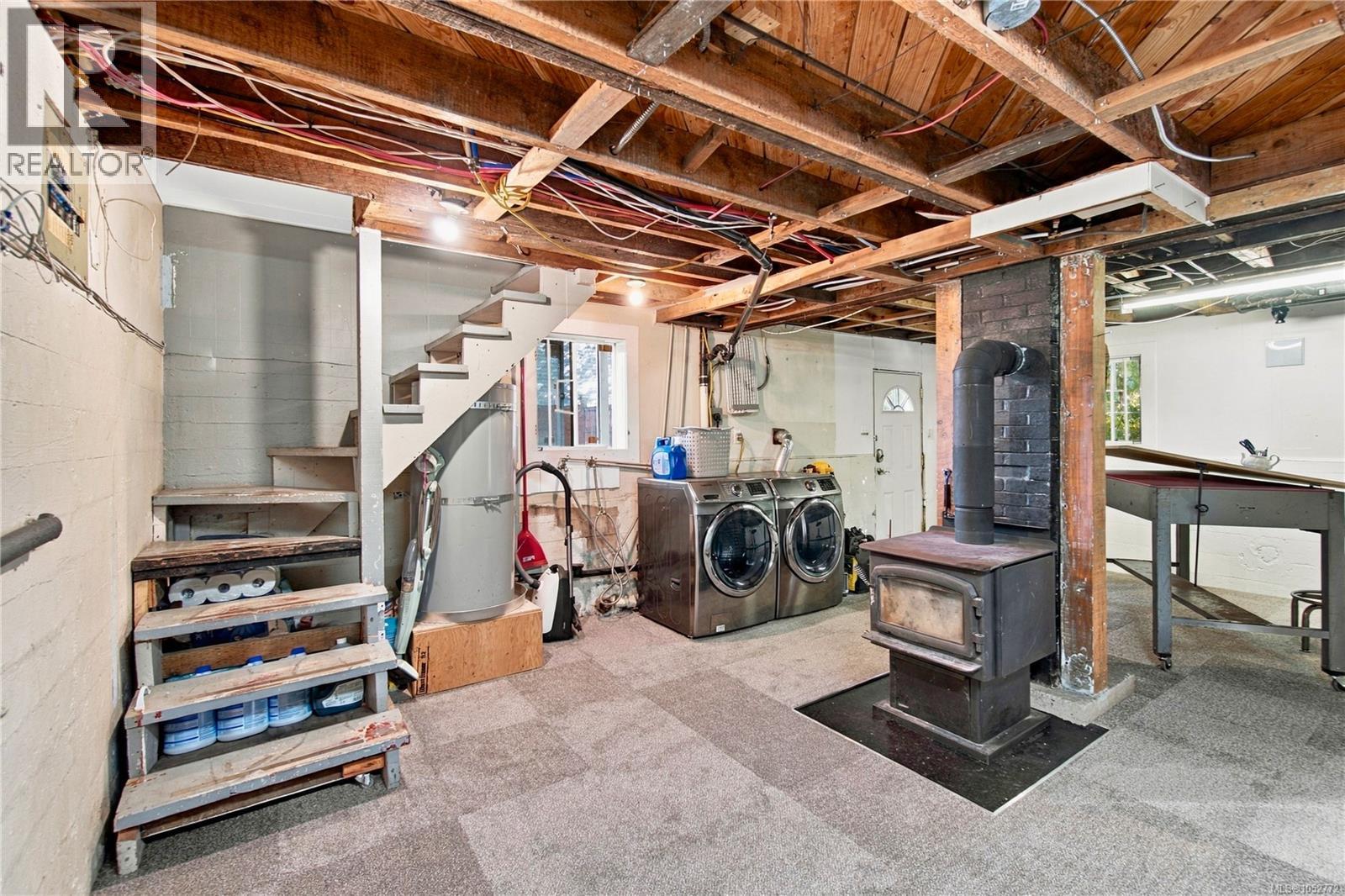 519 Duke St Property Photo 29