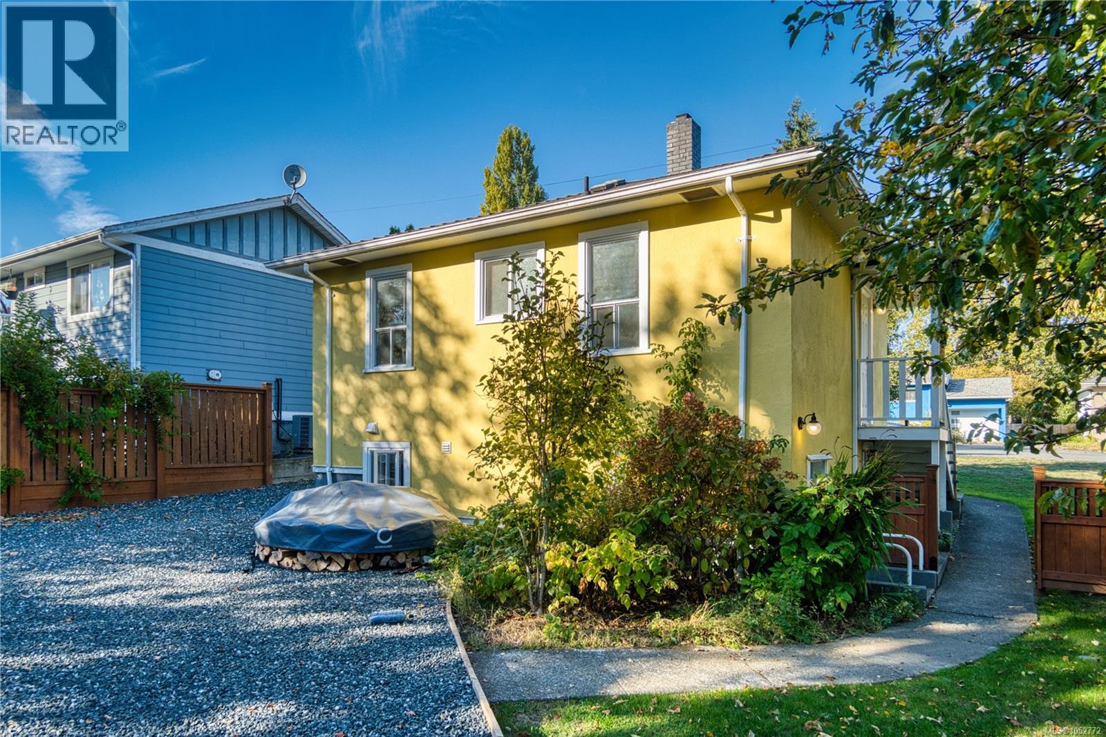 519 Duke St Property Photo 42