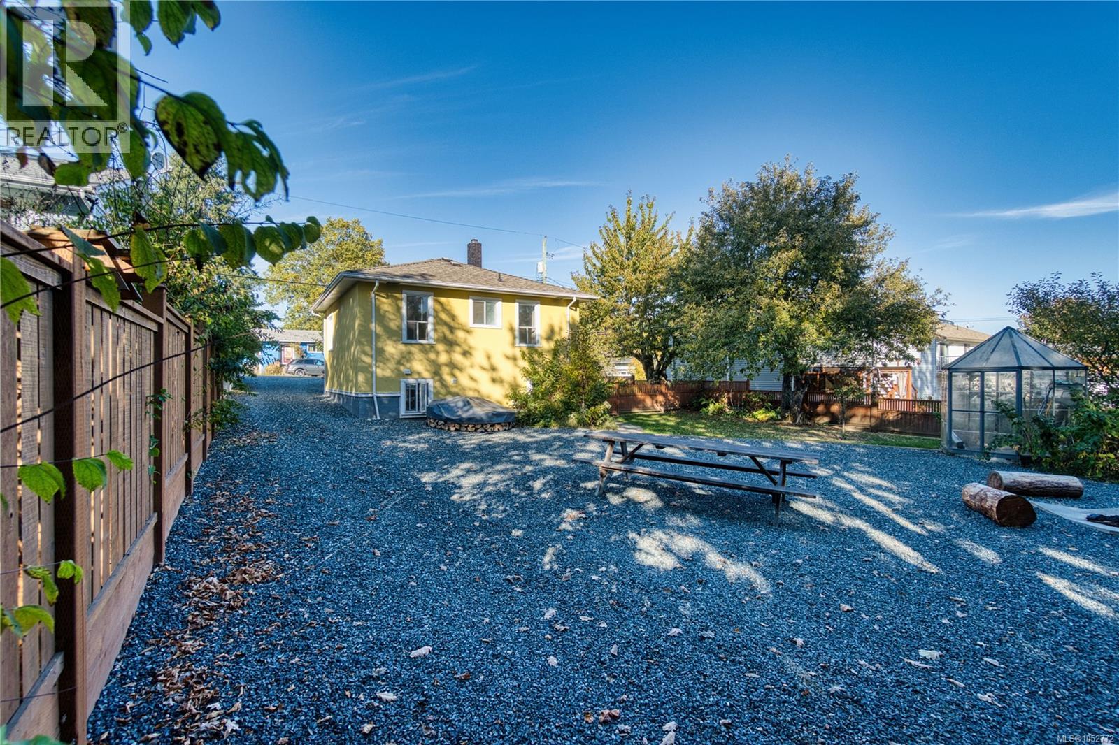 519 Duke St Property Photo 46