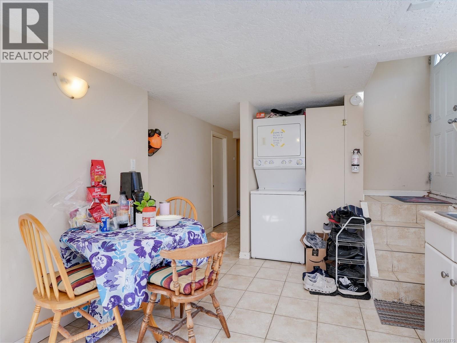 1451 Lang St Property Photo 25