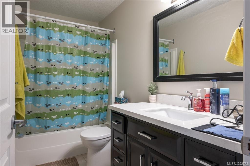 17 6245 Blueback Rd Property Photo 16