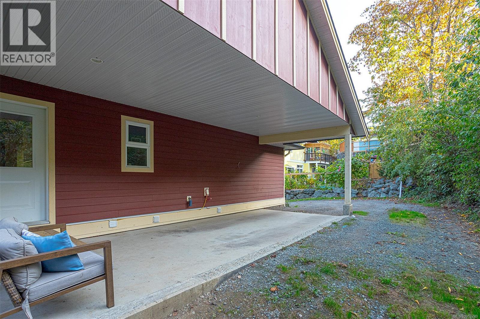 5274 Koksilah Rd Property Photo 9