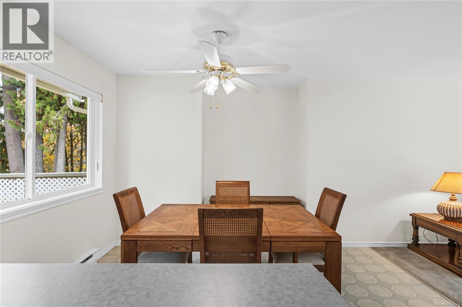 1024 Centre Cres Property Photo 11