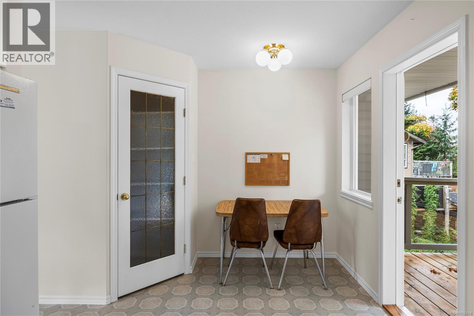 1024 Centre Cres Property Photo 14