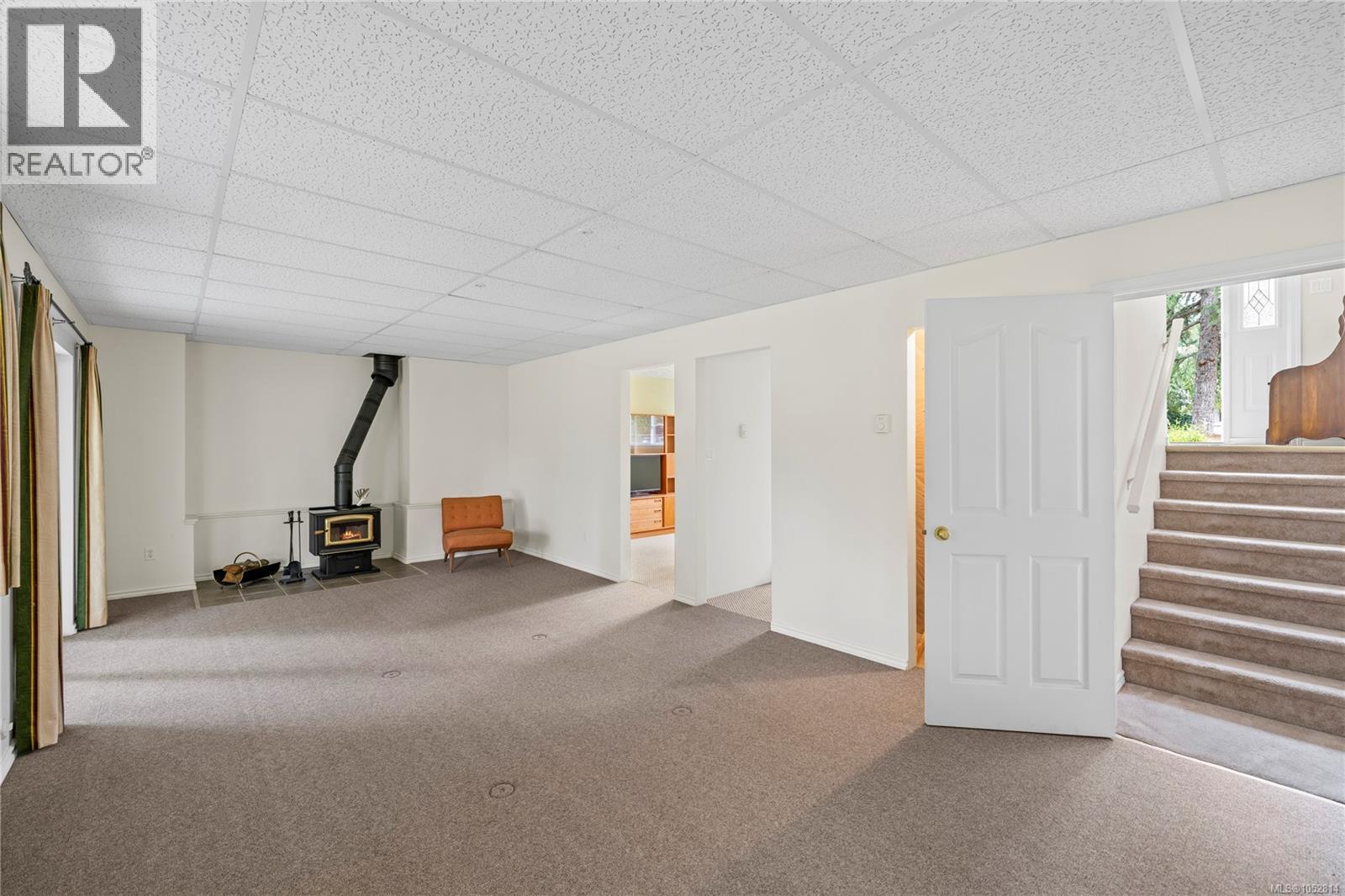 1024 Centre Cres Property Photo 23