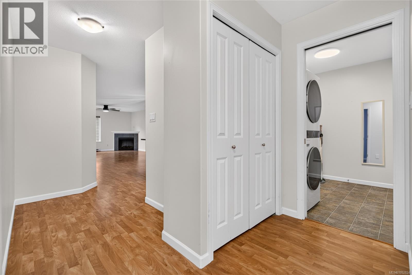 9 2728 1st St Property Photo 16