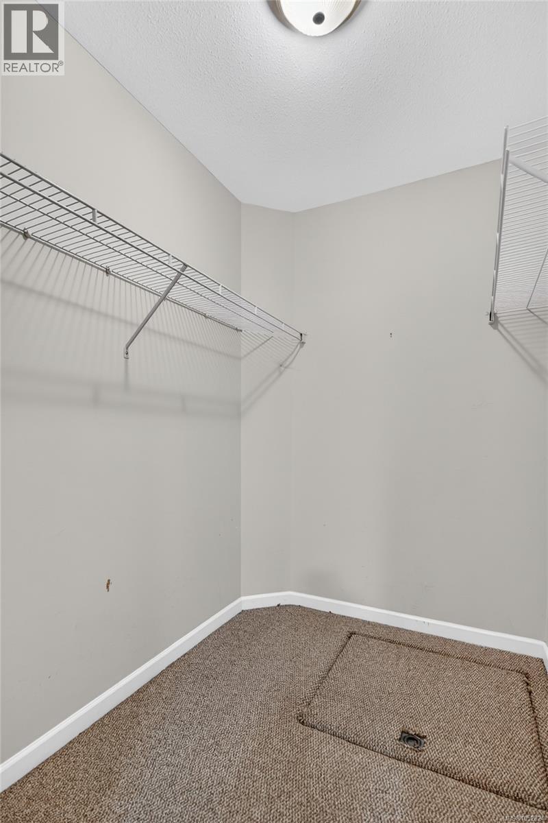 9 2728 1st St Property Photo 33