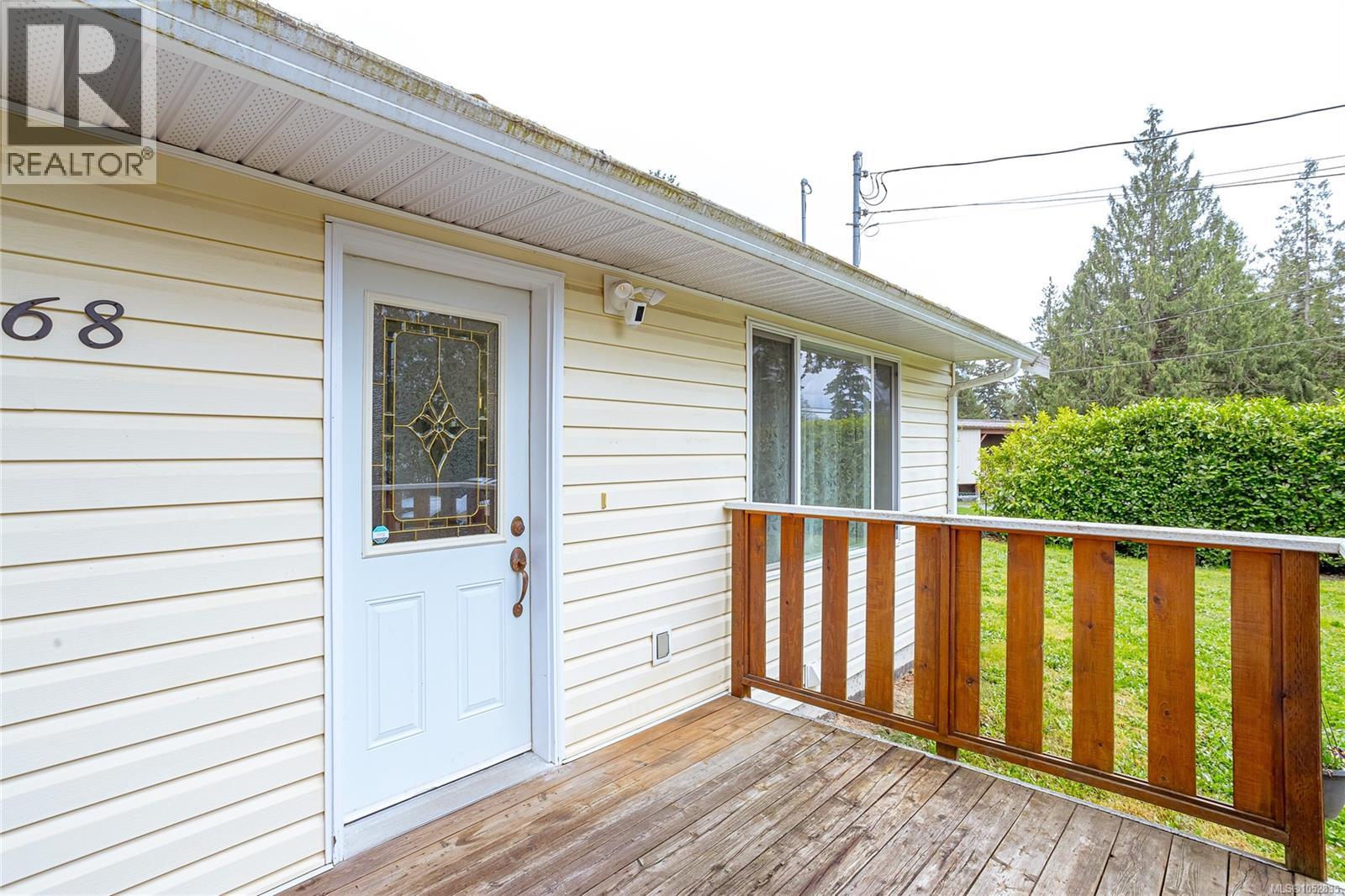 2168 Yellow Point Rd Property Photo 2