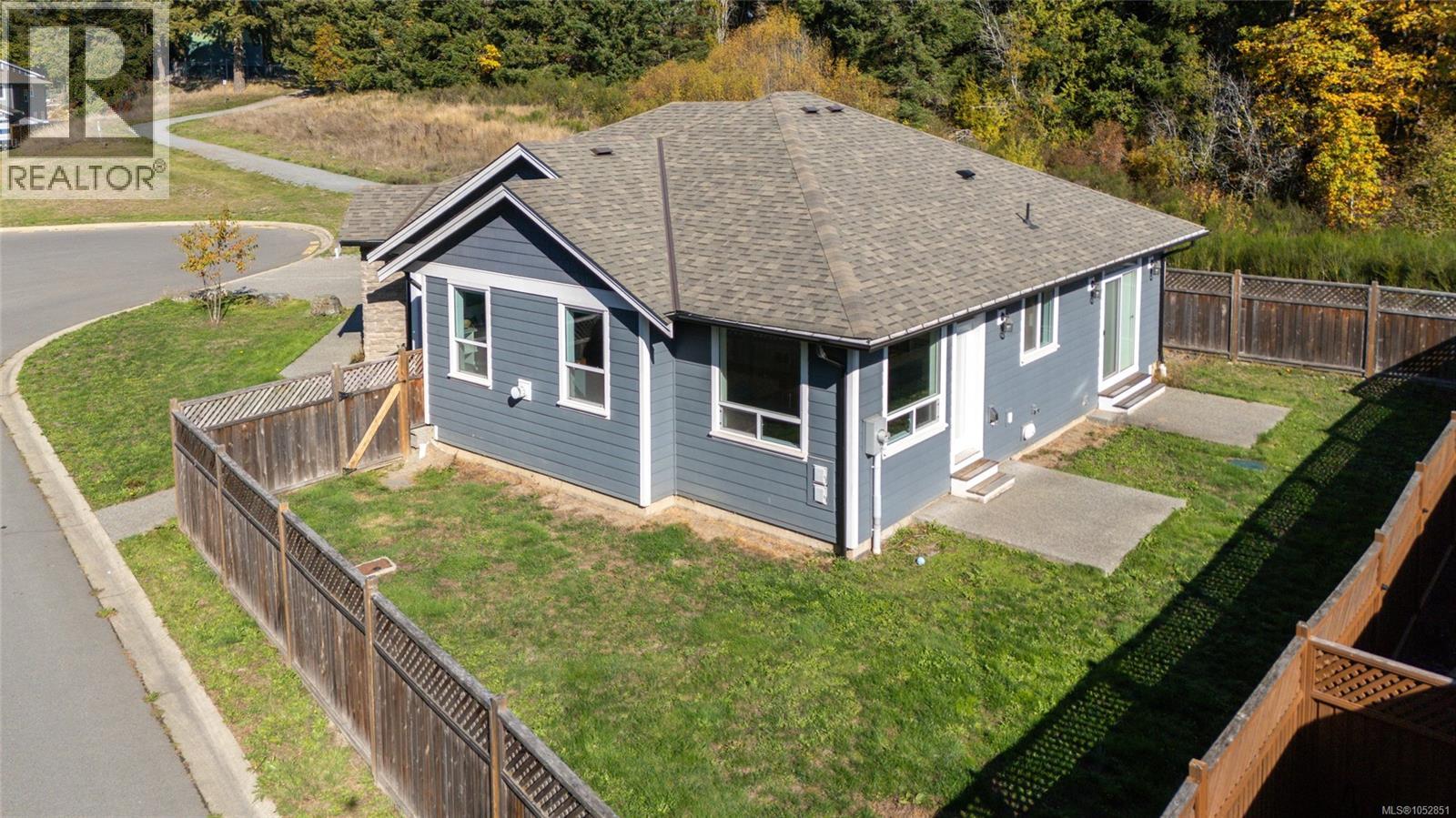 37 3205 Gibbins Rd Property Photo 2