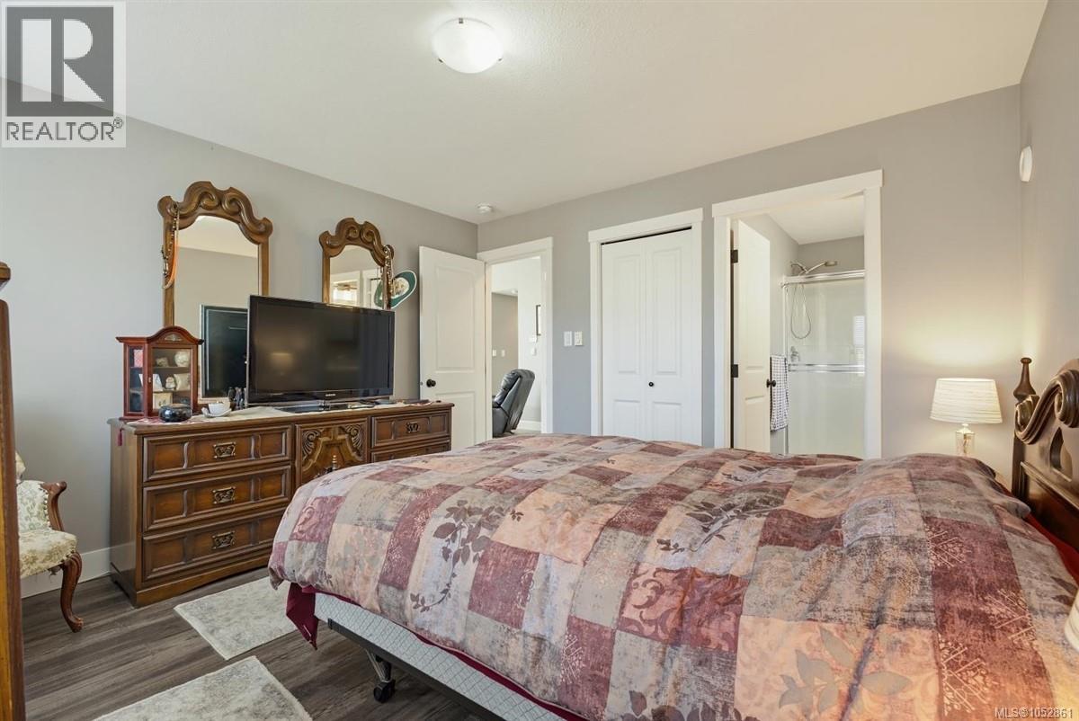 100 Carlo Pl Property Photo 32