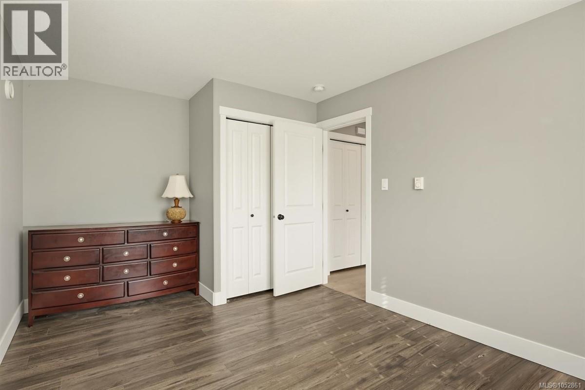 100 Carlo Pl Property Photo 33