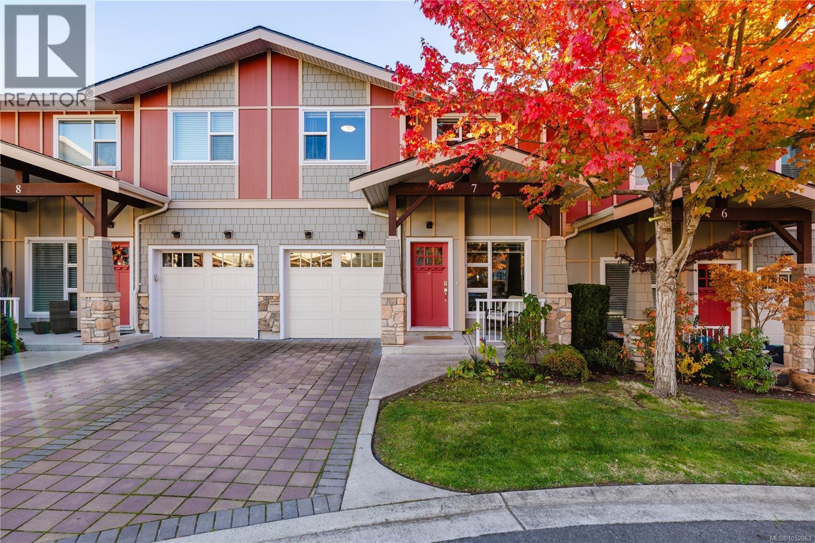 7 1900 Watkiss Way Property Photo 1