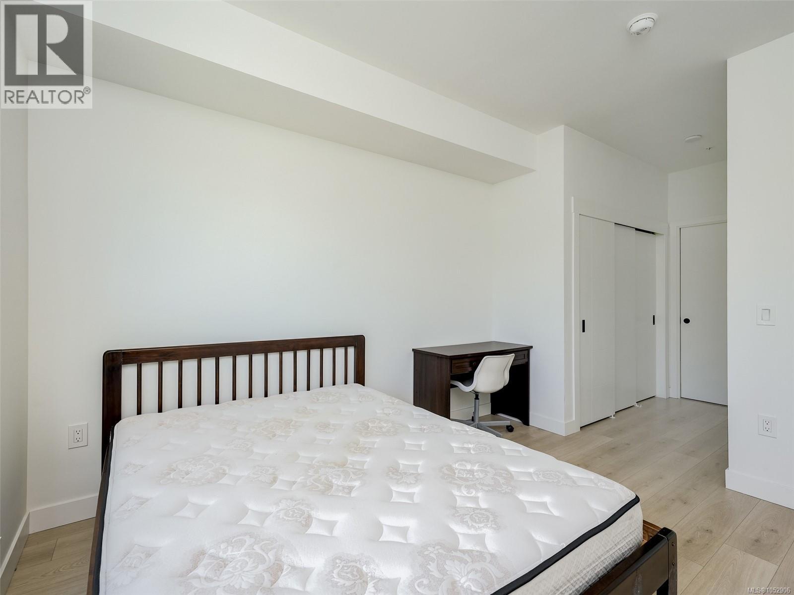 308 1301 Hillside Ave Property Photo 12