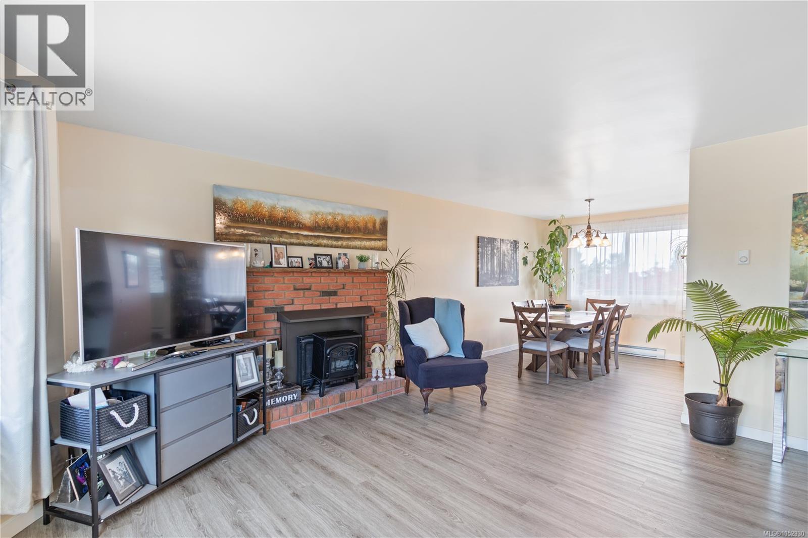 3735 Cottleview Dr Property Photo 4