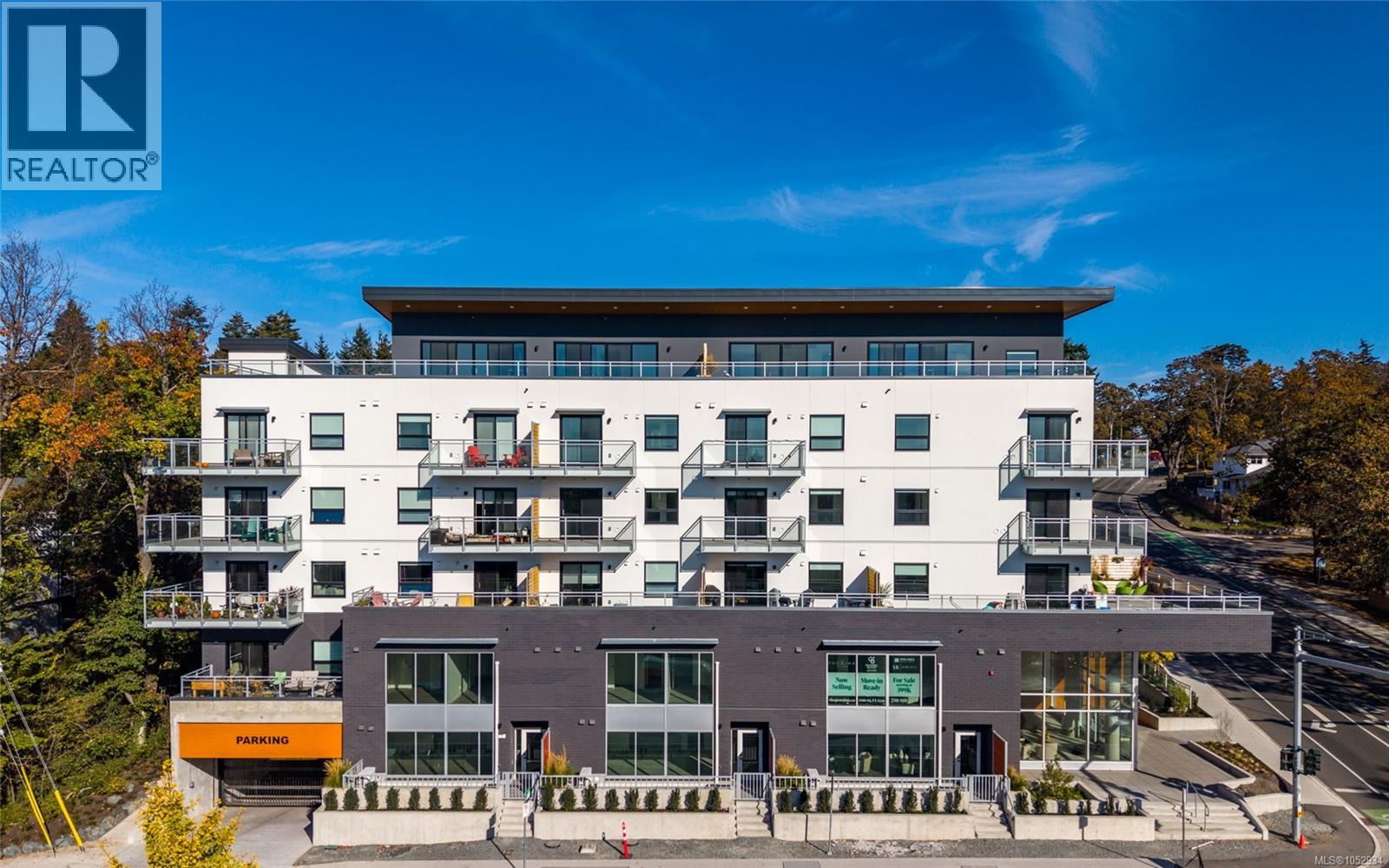 211 1102 Esquimalt Rd