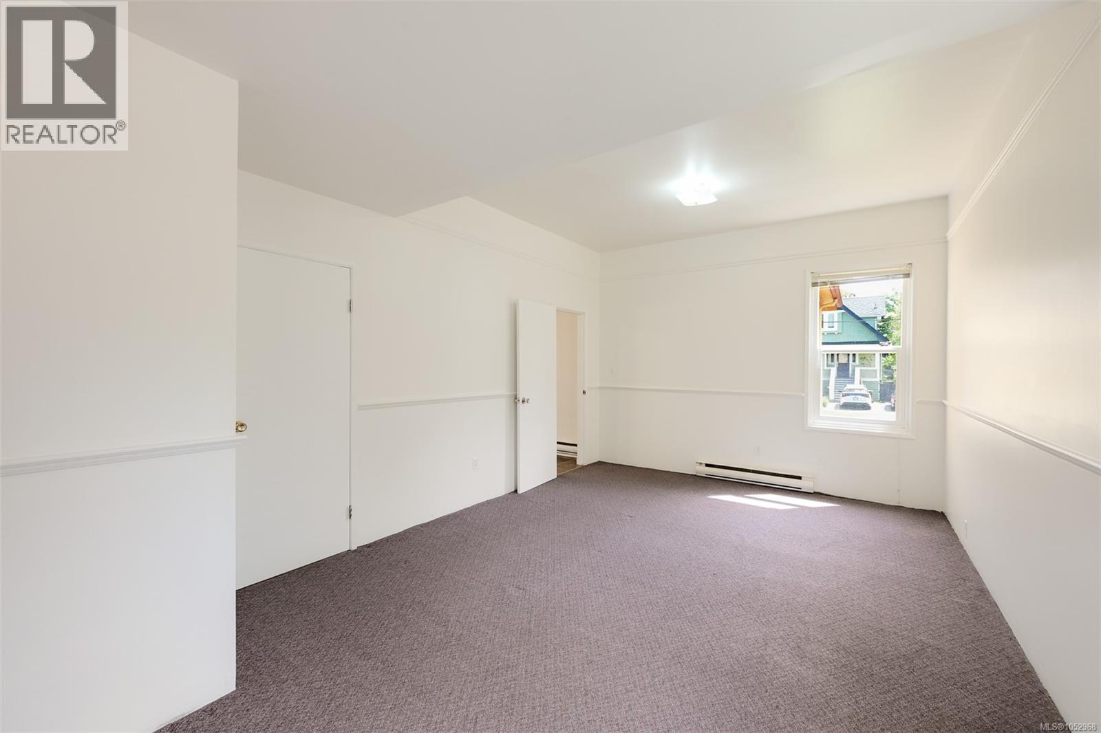 1620 Camosun St Property Photo 15