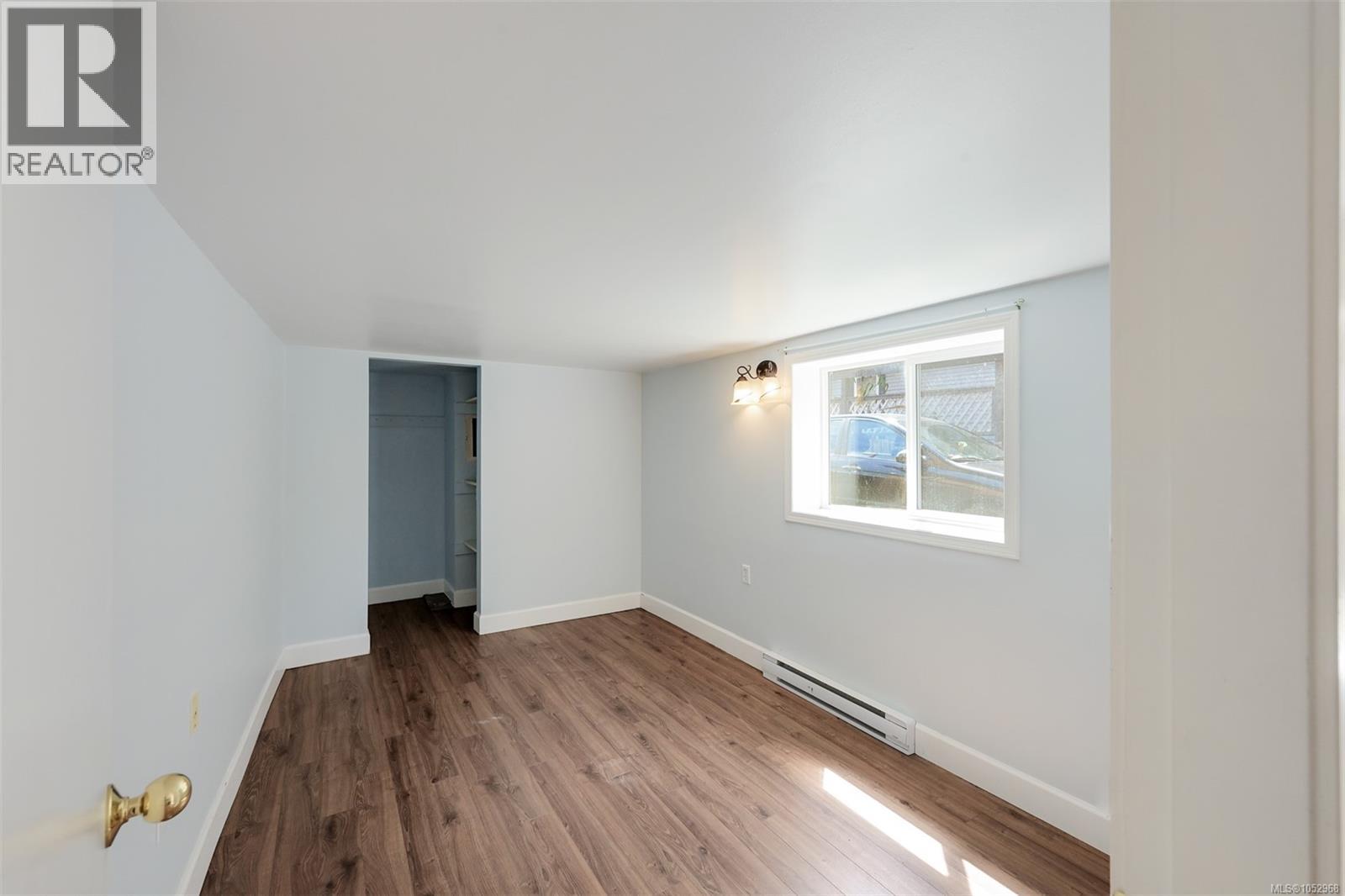1620 Camosun St Property Photo 28
