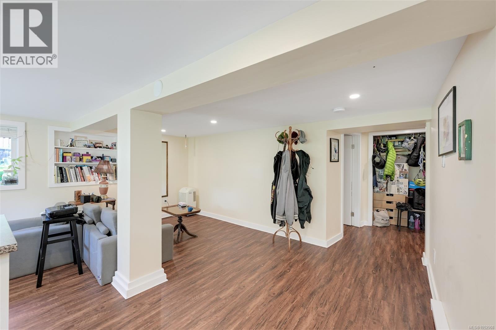 1620 Camosun St Property Photo 41